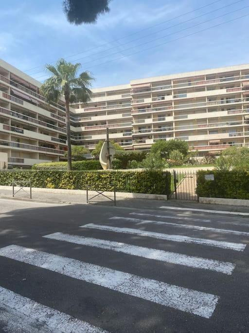 Studio Golf Juan Golfe-Juan Exterior photo