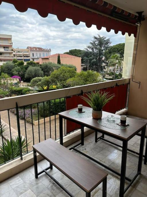 Studio Golf Juan Golfe-Juan Exterior photo